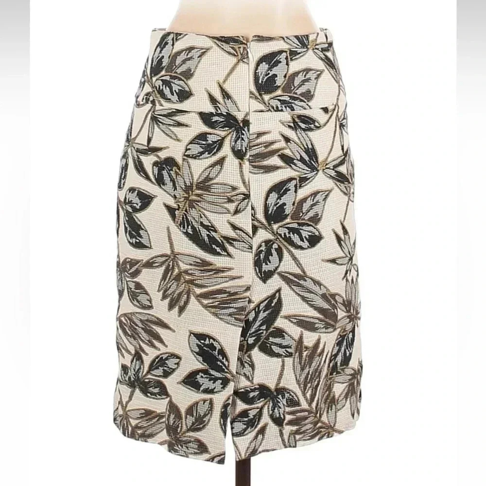 J. Crew Gold Foil Leaf Pencil Skirt Womens Size 0 Cotton Lined Knee Length Cream - Picture 4 of 10